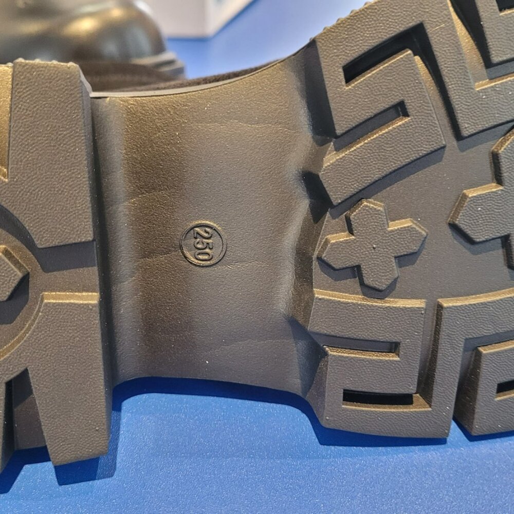 Boots - Picture 6 of 6